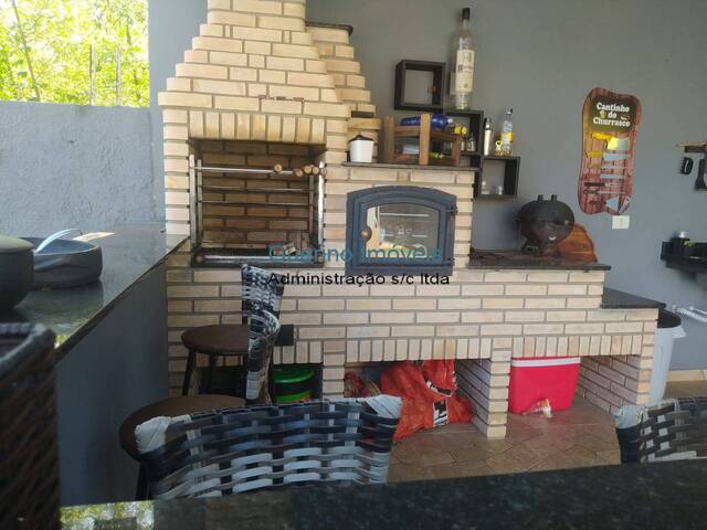 Casa para Venda em Ibiúna - 4