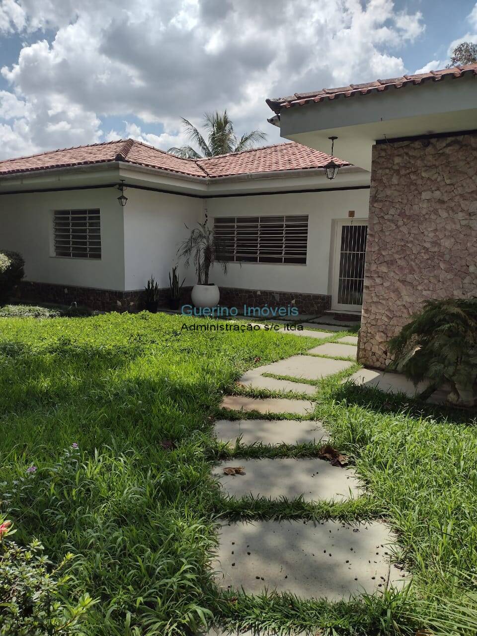 Casa, 3 quartos, 690 m² - Foto 1